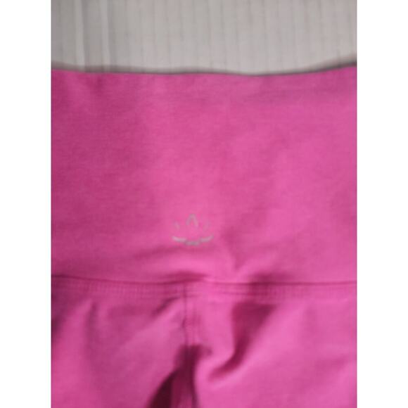 Beyond Yoga Pink Cropped Pant Sz Medium Straight Wide Leg Pull On - Picture 7 of 7
